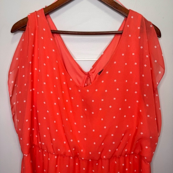 Smart Set Polka Dot Chiffon Vneck Dress Size XL NWT - Picture 3 of 7